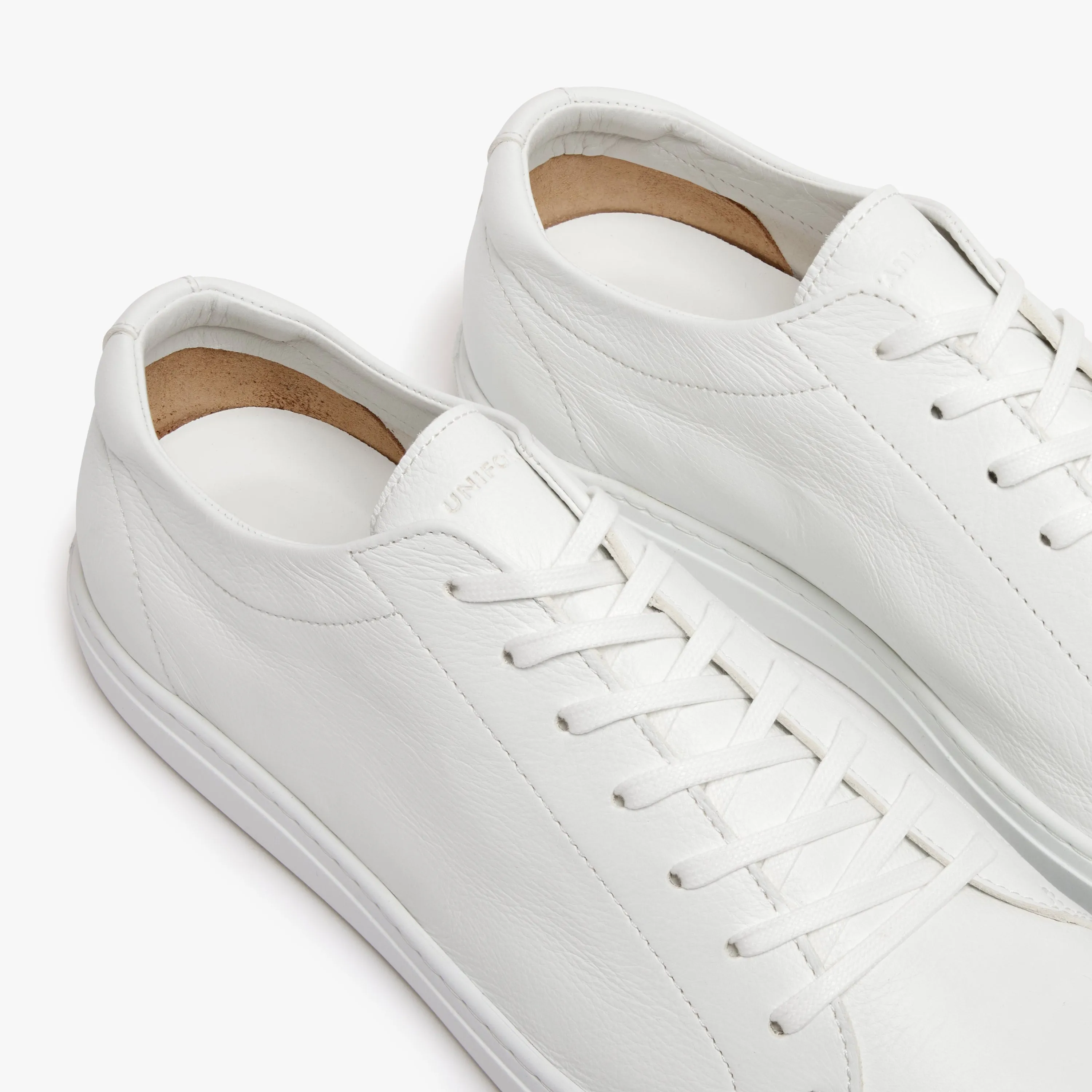 Relaxed Sneaker Triple White Leather Mens