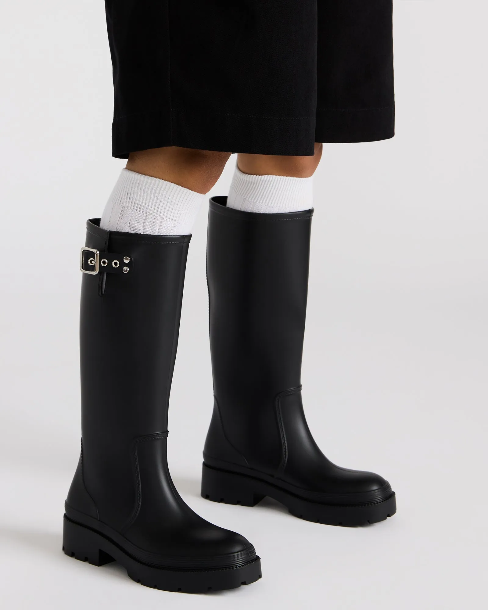 ROCKYH20 BOOT AND KNEE HIGH SOCKS BUNDLE