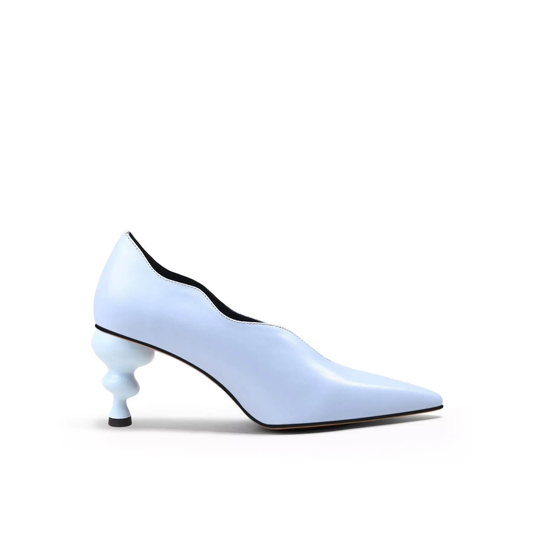 Scalloped Edge Kettle Heel Leather Pump - Blue