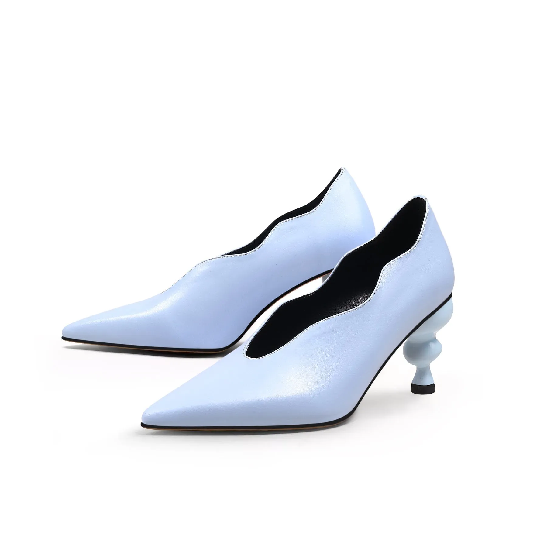 Scalloped Edge Kettle Heel Leather Pump - Blue