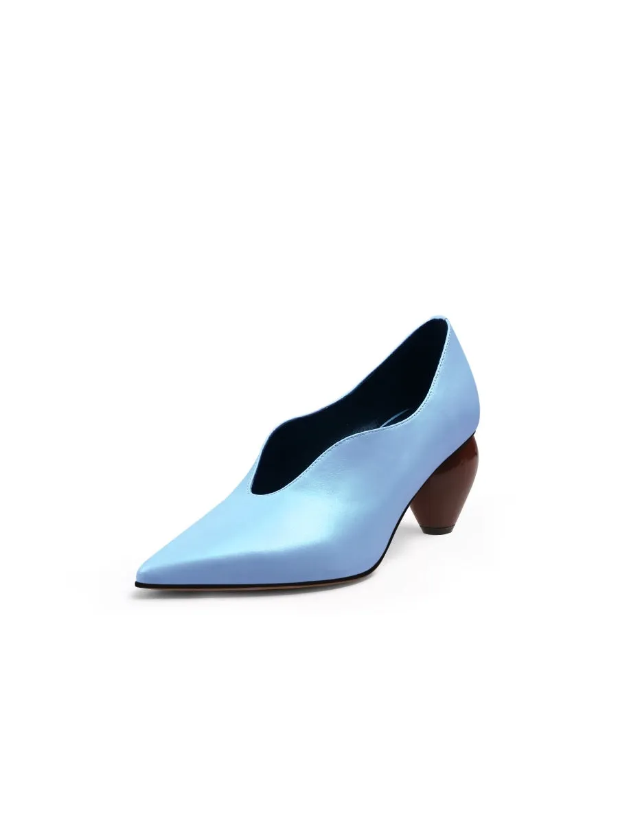 Scalloped Edges-Curve Shaped Leather Pumps - Blue