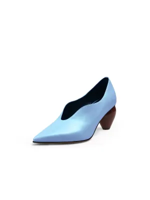 Scalloped Edges-Curve Shaped Leather Pumps - Blue