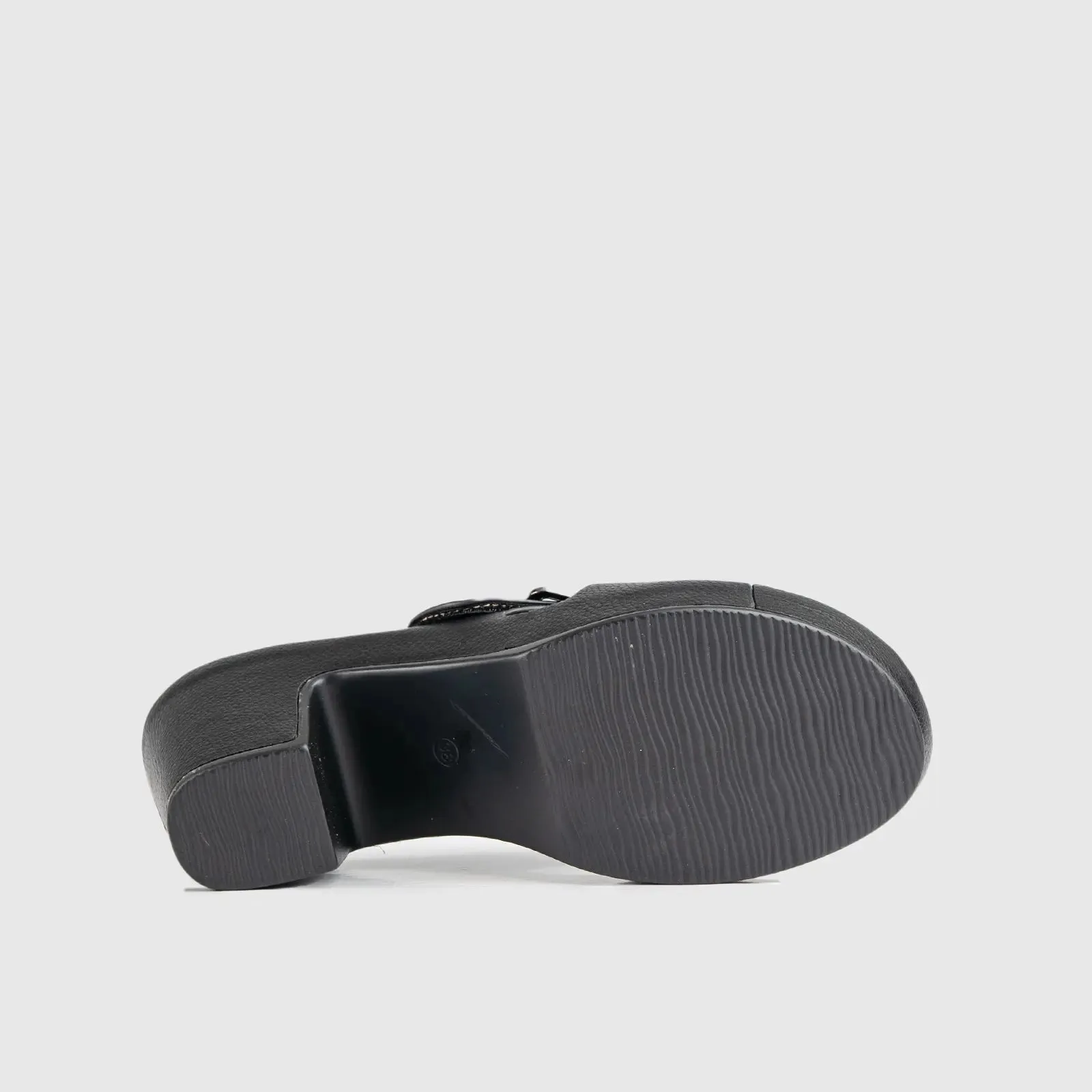 Soft Style Caden Push In Block Heel Sandal Black 01490