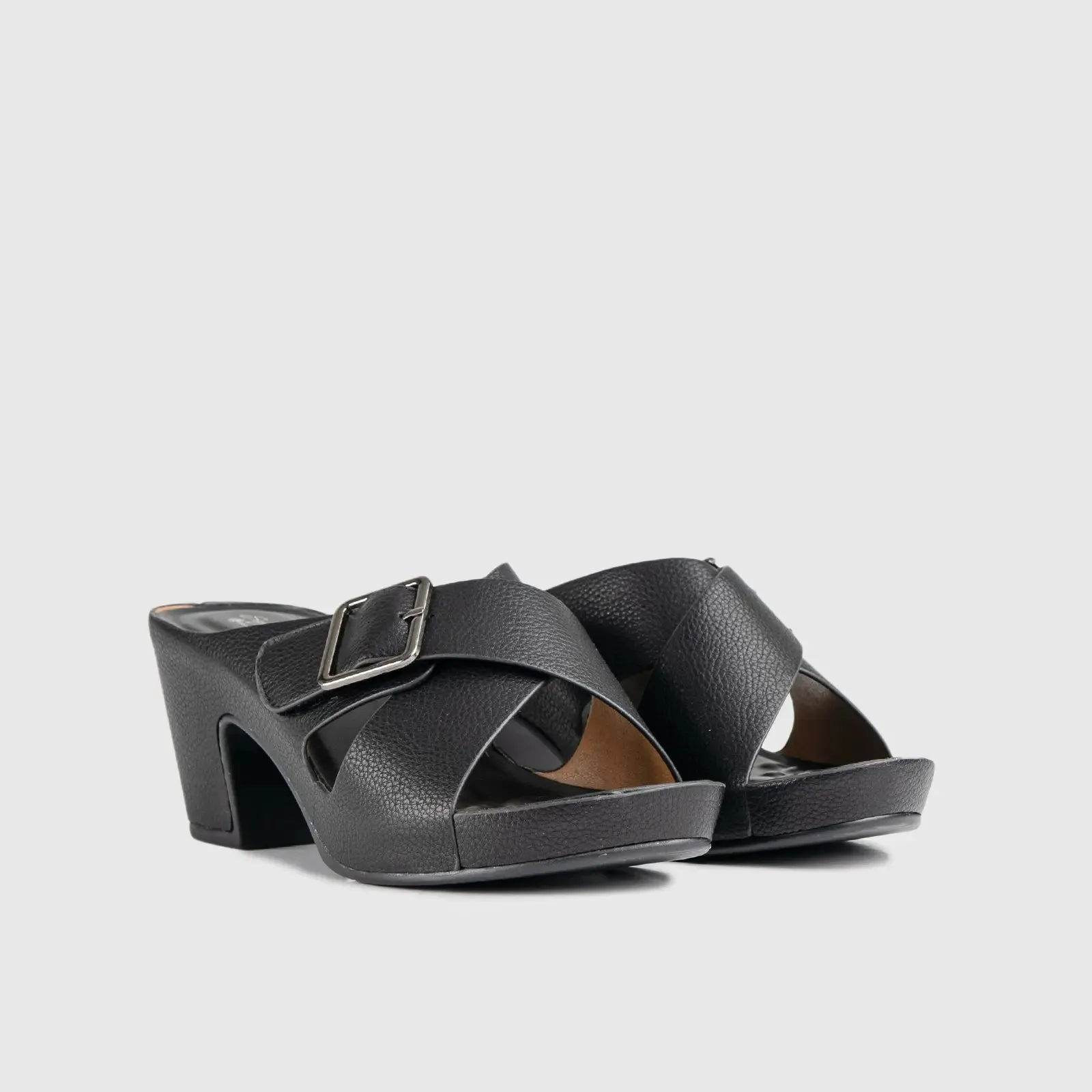 Soft Style Caden Push In Block Heel Sandal Black 01490