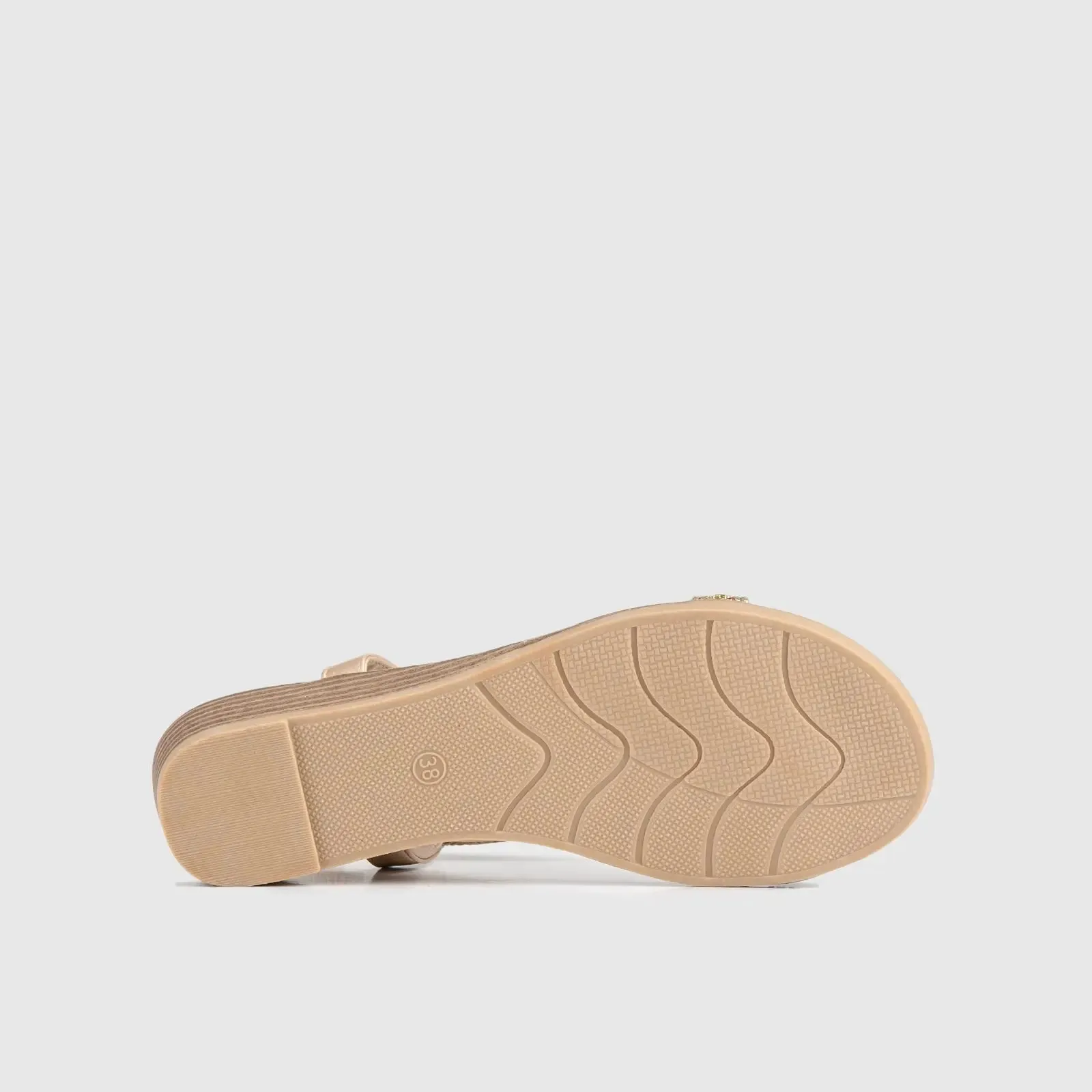 Soft Style Naila Flat Comfort Sandal Gold 01484