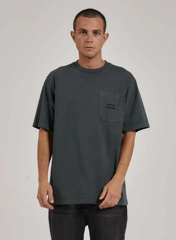 THRILLS UNION OVERSIZE FIT POCKET TEE SPRUCE