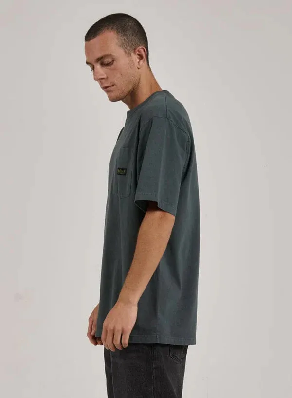 THRILLS UNION OVERSIZE FIT POCKET TEE SPRUCE