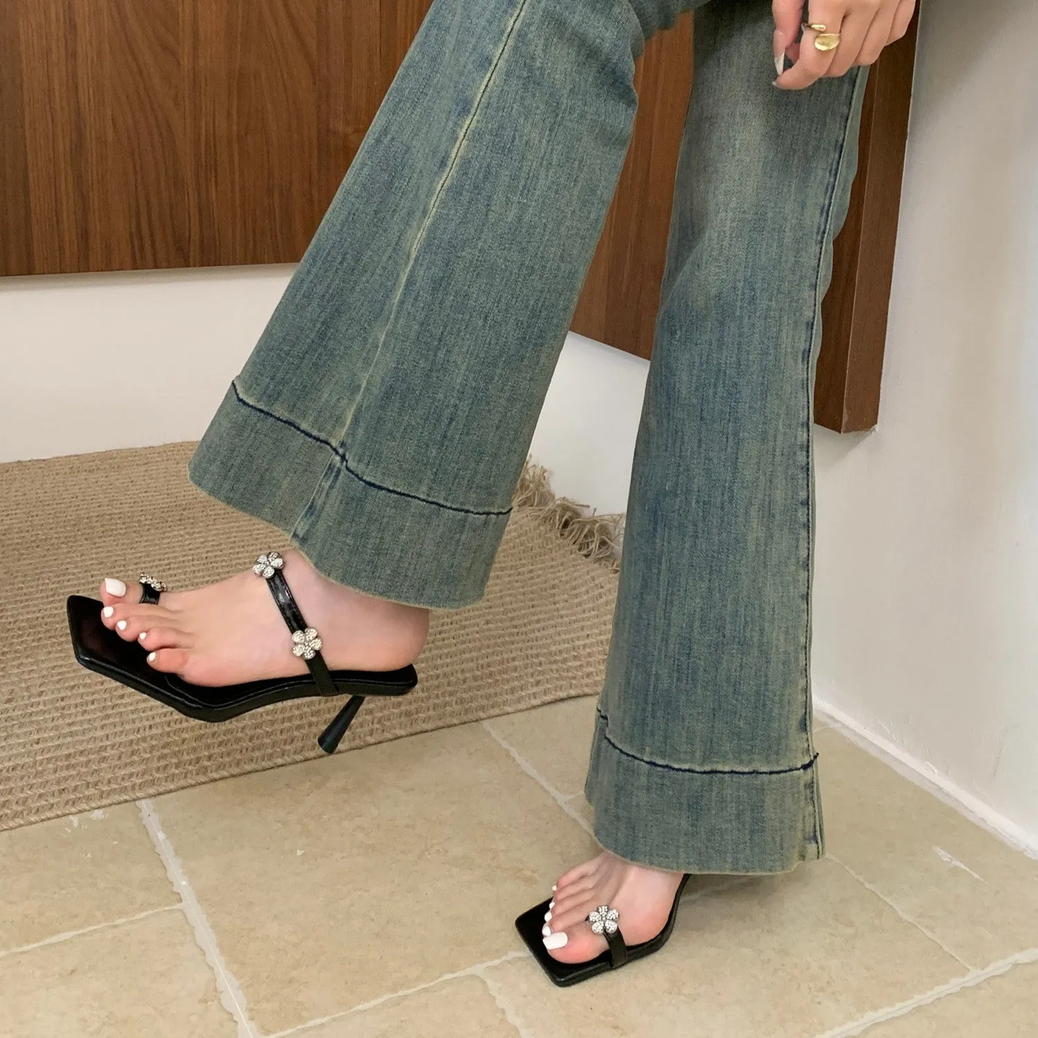 Twinkle Bloom Sandals