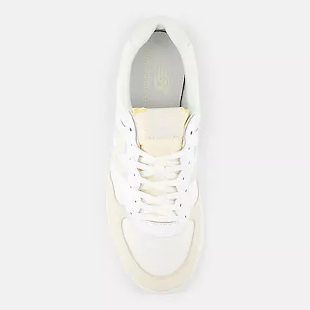 Unisex 300 Court v3 Sneakers