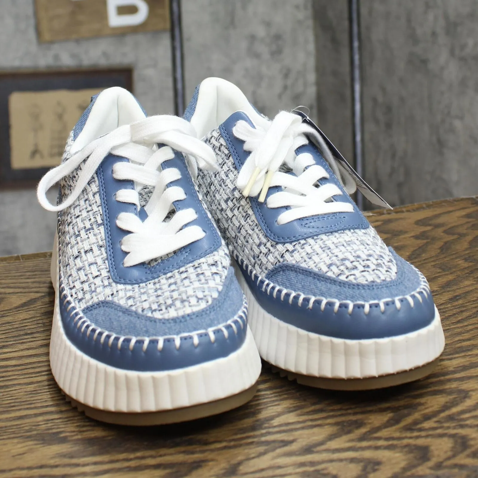 Universal Thread Persephone Sneakers with Memory Foam Insole Blue Denim 9.5M