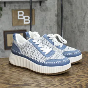 Universal Thread Women's Persephone Sneakers with Memory Foam Insole Blue 9M