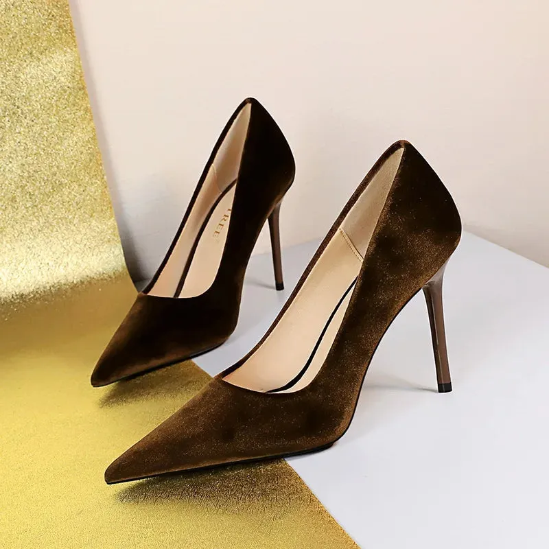 Womens Black Sandals: Slingback Shoes