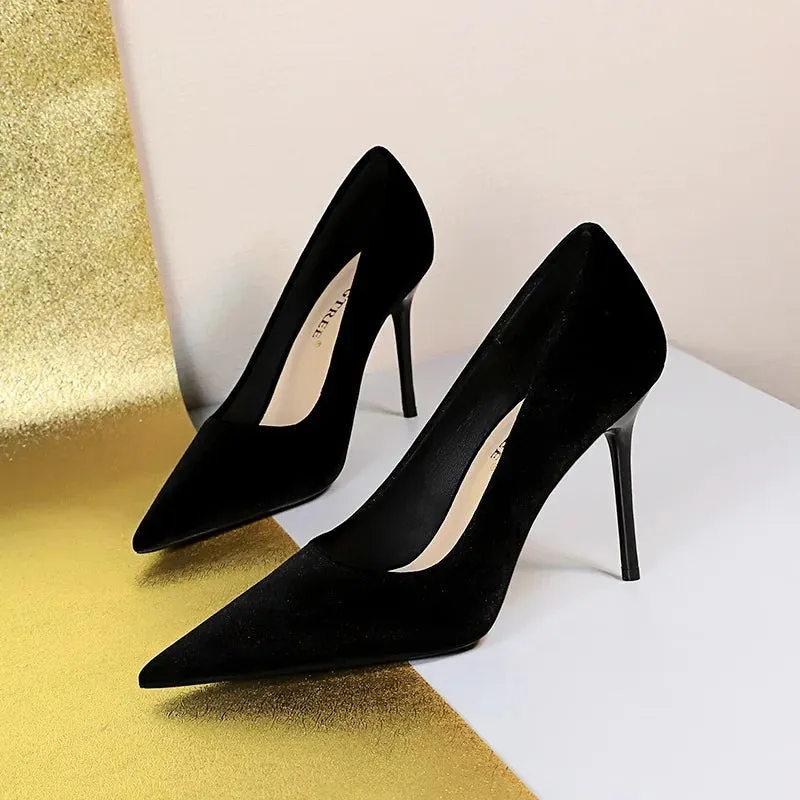 Womens Black Sandals: Slingback Shoes