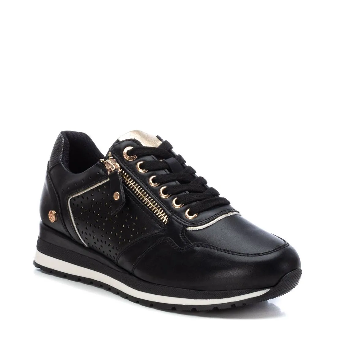 Women's Lace-Up Sneakers By XTI 142234
